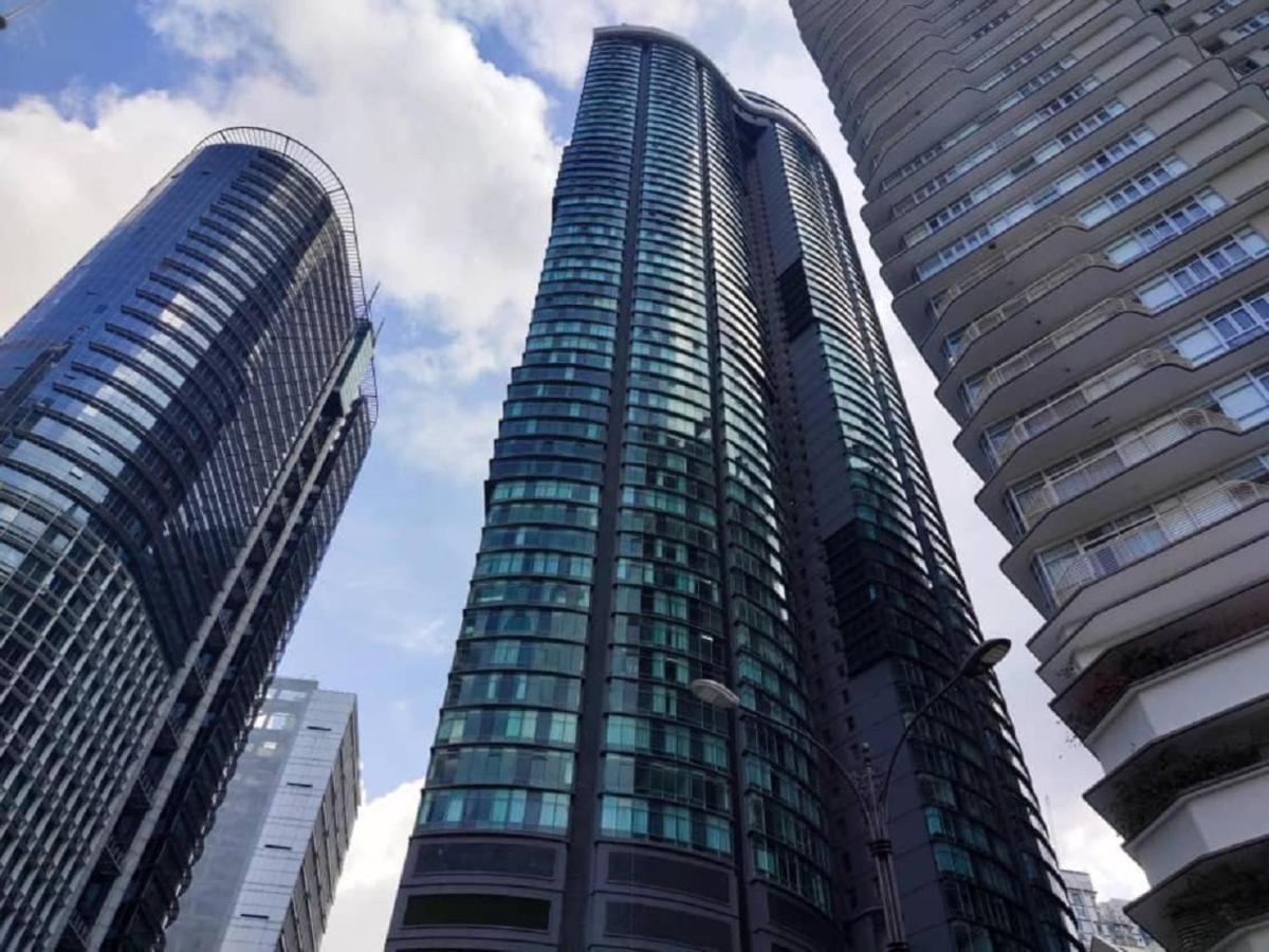 Sky Suites Klcc By Luna 쿠알라룸푸르 외부 사진