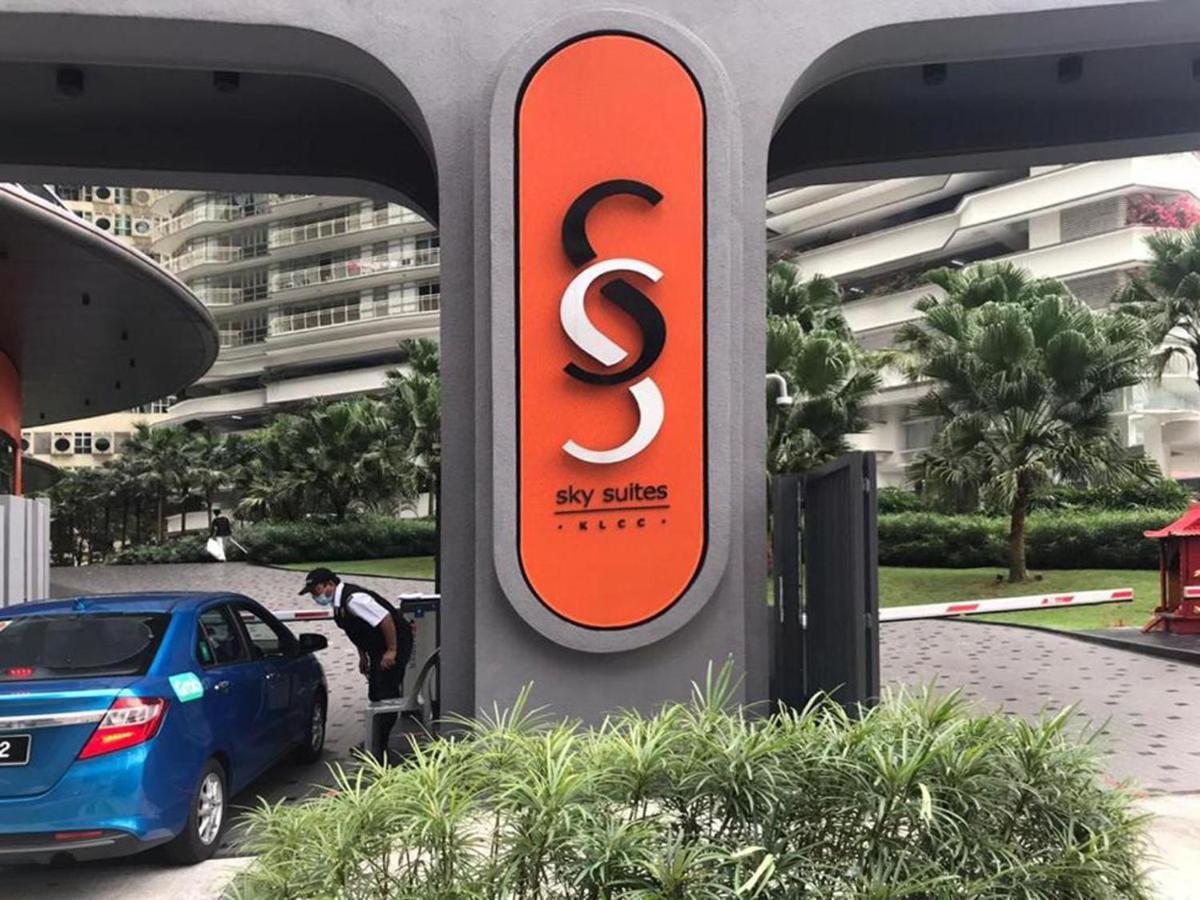Sky Suites Klcc By Luna 쿠알라룸푸르 외부 사진