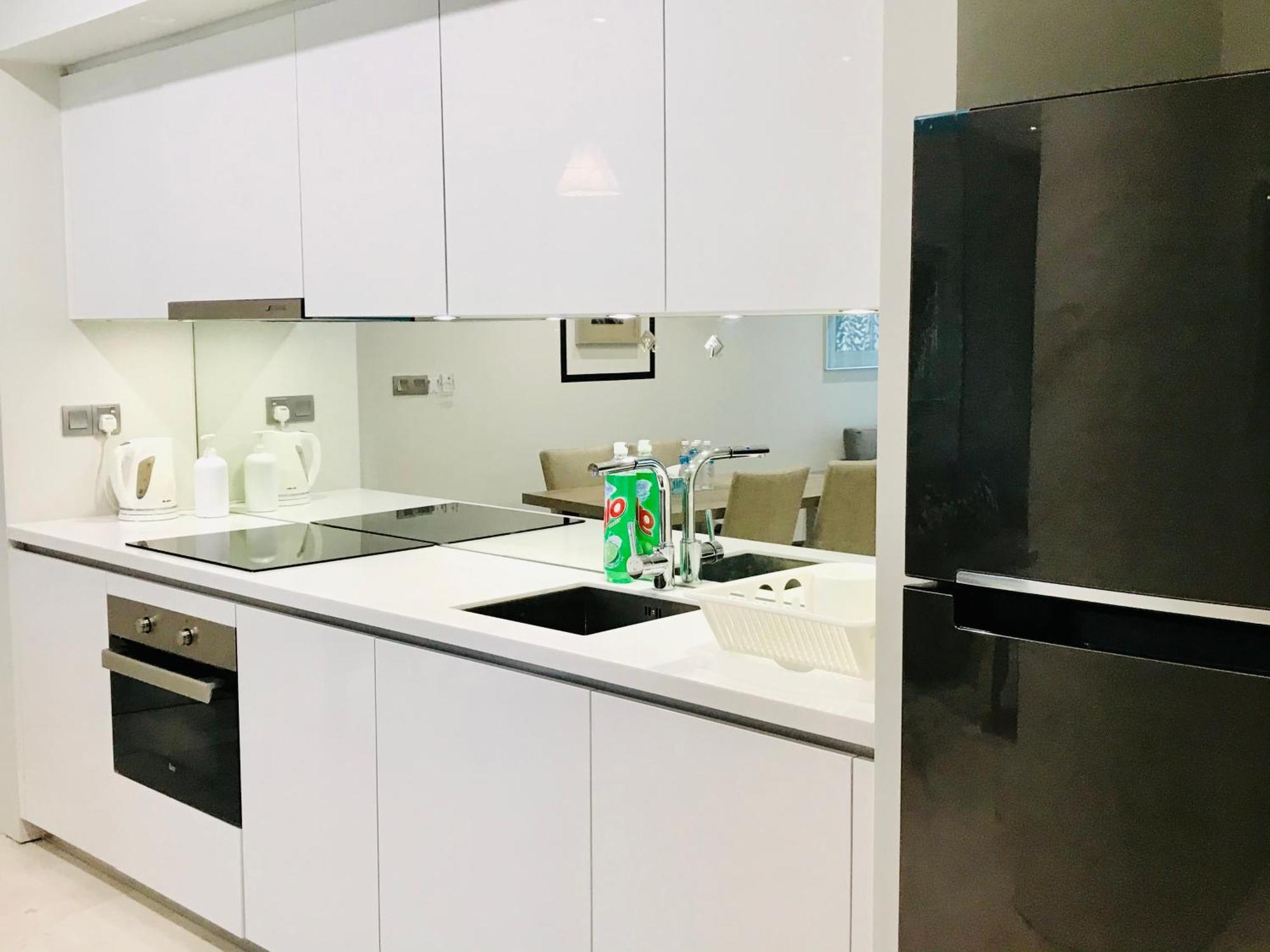 Sky Suites Klcc By Luna 쿠알라룸푸르 외부 사진