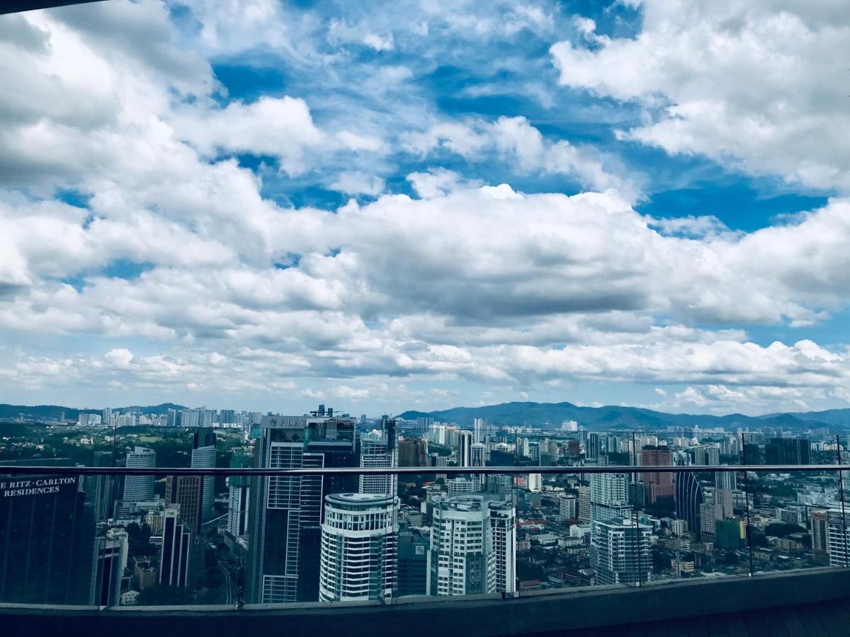 Sky Suites Klcc By Luna 쿠알라룸푸르 외부 사진