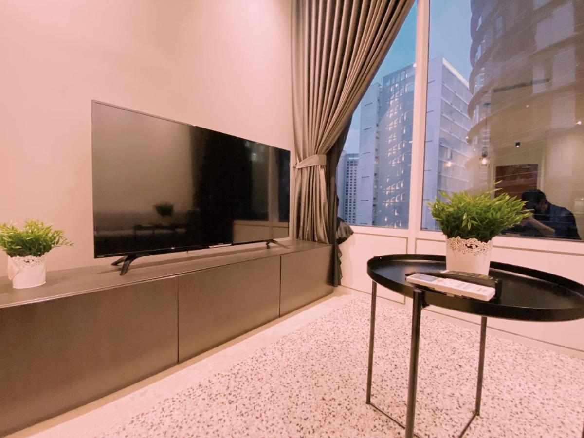 Sky Suites Klcc By Luna 쿠알라룸푸르 외부 사진